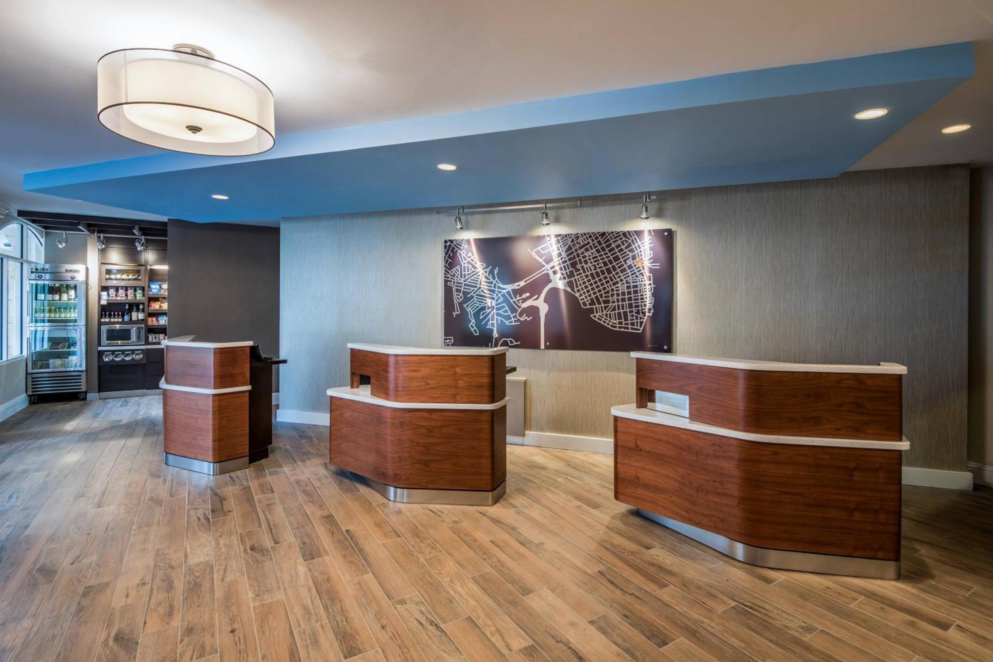 Courtyard By Marriott Charleston Historic District Hotel Exterior foto