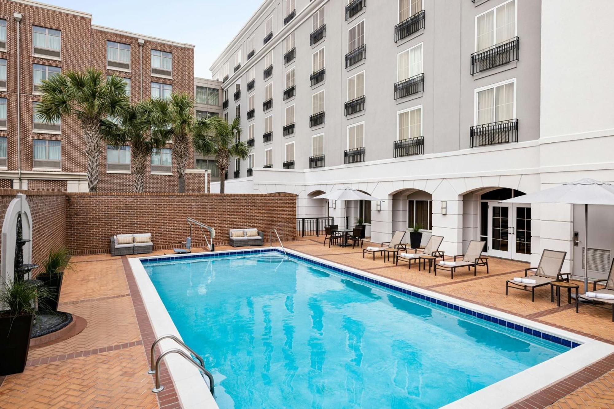 Courtyard By Marriott Charleston Historic District Hotel Exterior foto