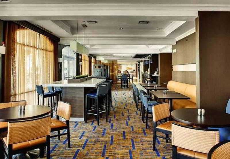 Courtyard By Marriott Charleston Historic District Hotel Exterior foto